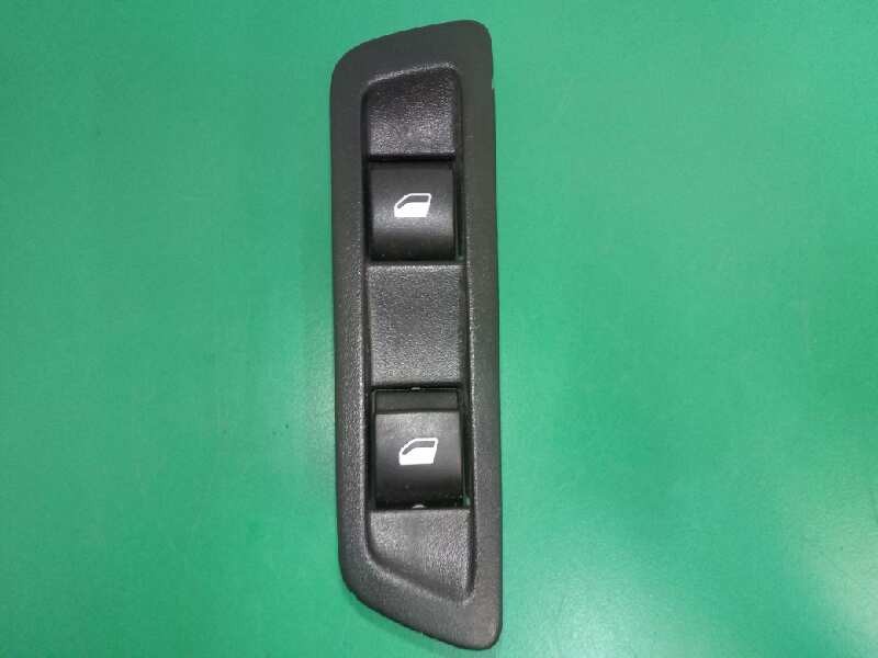 Recambio de mando elevalunas delantero derecho para citroën c-elysée exclusive referencia OEM IAM 96766662ZD Recambio de mando elevalunas delantero derecho para citroën c-elysée exclusive referencia OEM IAM 96766662ZD