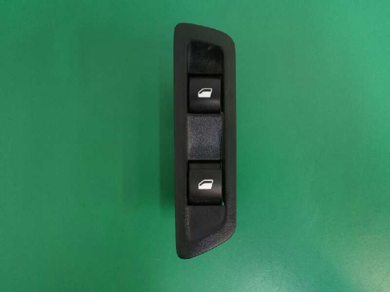 Recambio de mando elevalunas delantero izquierdo para citroën c-elysée exclusive referencia OEM IAM 96766662ZD  
