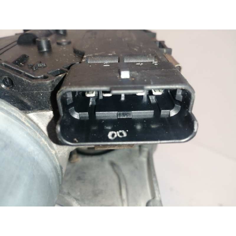 MOTOR LIMPIA DELANTERO LADO DERECHO