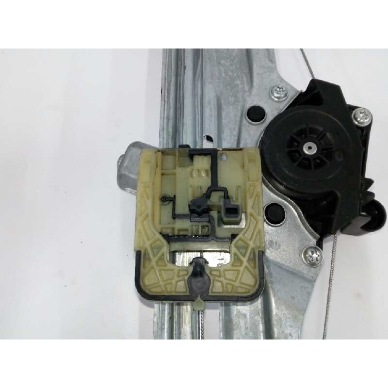 ELEVALUNAS TRASERO IZQUIERDO