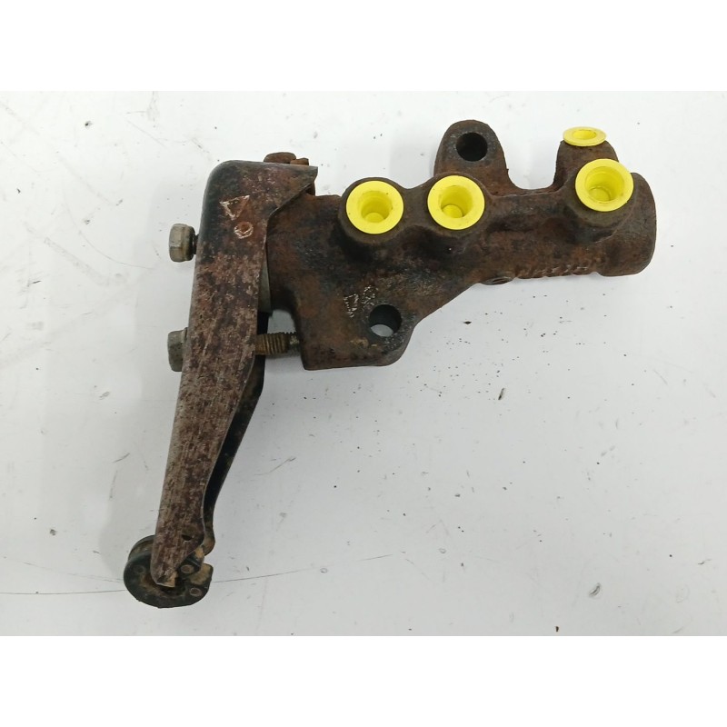 Recambio de repartidor de freno para nissan terrano ii (r20) 2.7 td 4wd referencia OEM IAM 464001F210  