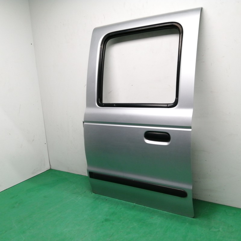 PUERTA TRASERA IZQUIERDA OBSERVAR FOTOS