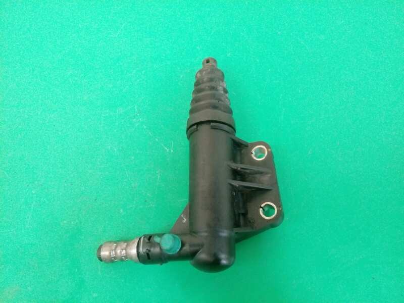 Recambio de bombin embrague para fiat doblo active referencia OEM IAM 55227259 Recambio de bombin embrague para fiat doblo active referencia OEM IAM 55227259
