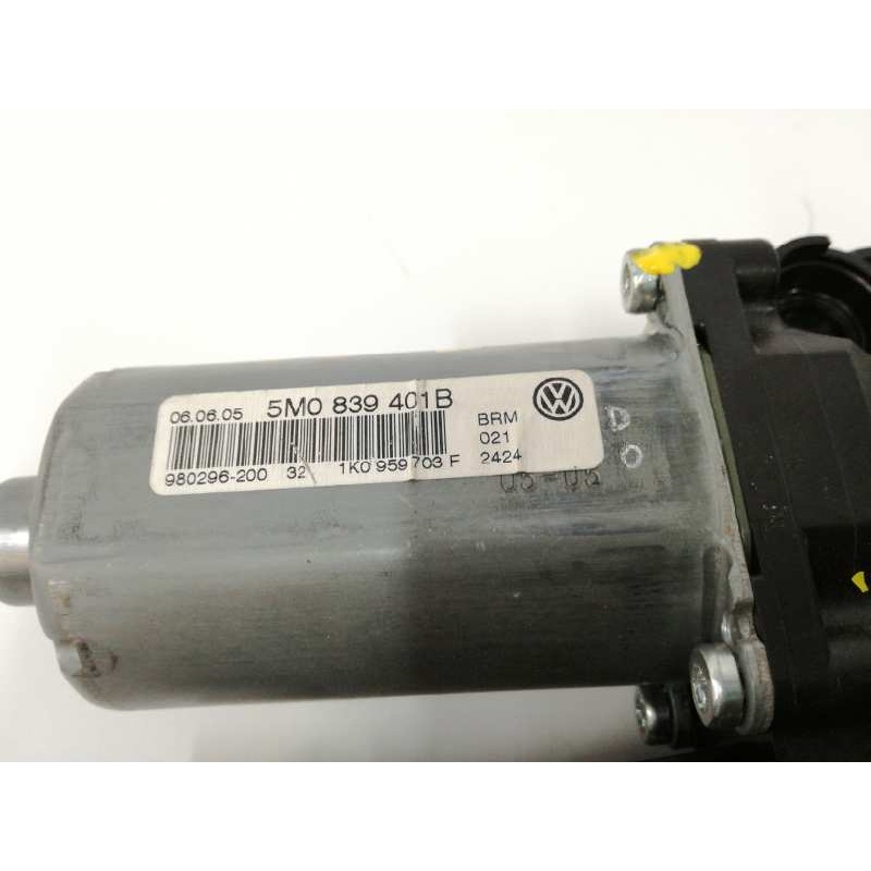 MOTOR ELEVALUNAS TRASERO IZQUIERDO 5M0839401B