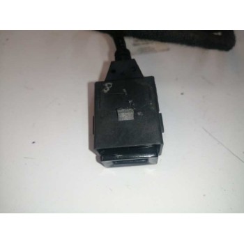 Recambio de no identificado para citroën c4 picasso 1.2 12v e-thp referencia OEM IAM 9816061480 CONEXION AUX USB 