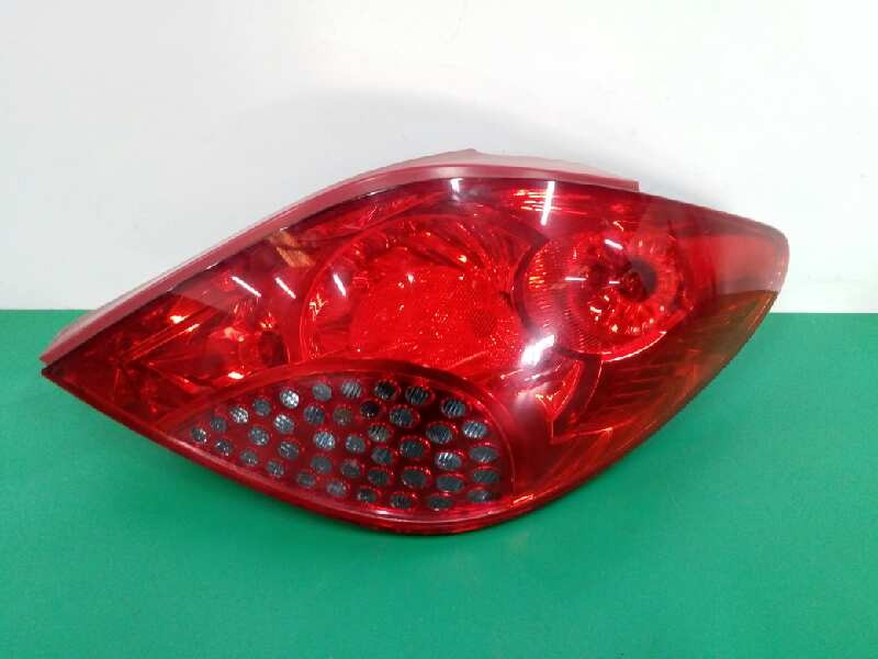 Recambio de piloto trasero derecho para peugeot 207 x-line referencia OEM IAM 9649986580  