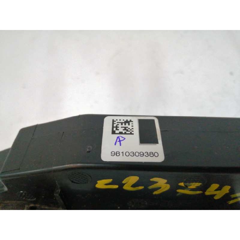 CERRADURA PUERTA DELANTERA DERECHA