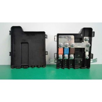 Recambio de caja reles / fusibles para iveco daily ka 2.3 diesel cat referencia OEM IAM 5801585968  