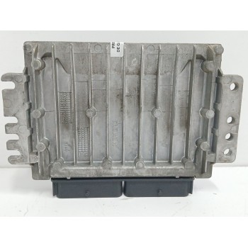 Recambio de centralita motor uce para renault clio ii (bb_, cb_) 1.4 (b/cb0c, b/cb0s) referencia OEM IAM 8200061281  S110130334