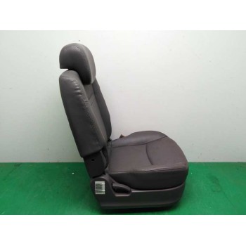 Recambio de asientos trasero derecho para ssangyong rodius ii 2.2 xdi referencia OEM IAM   