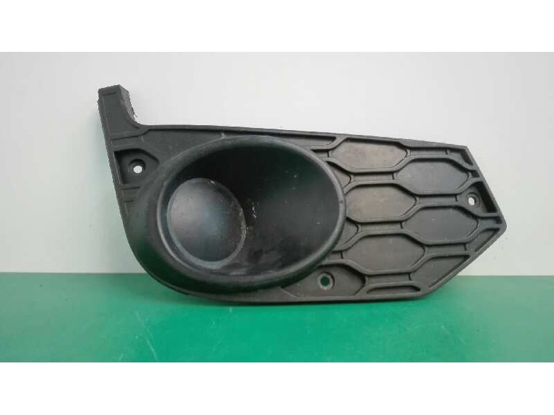 Recambio de rejilla paragolpes derecha para iveco daily ka 2.3 diesel cat referencia OEM IAM 5801562215 Recambio de rejilla paragolpes derecha para iveco daily ka 2.3 diesel cat referencia OEM IAM 5801562215