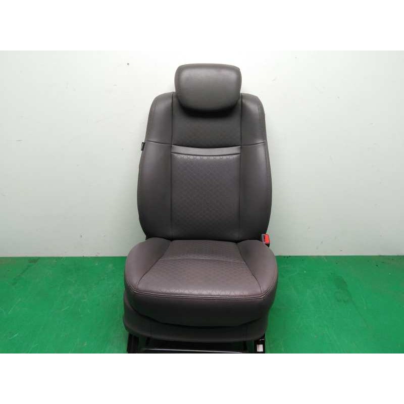 Recambio de asiento delantero derecho para ssangyong rodius ii 2.2 xdi referencia OEM IAM   