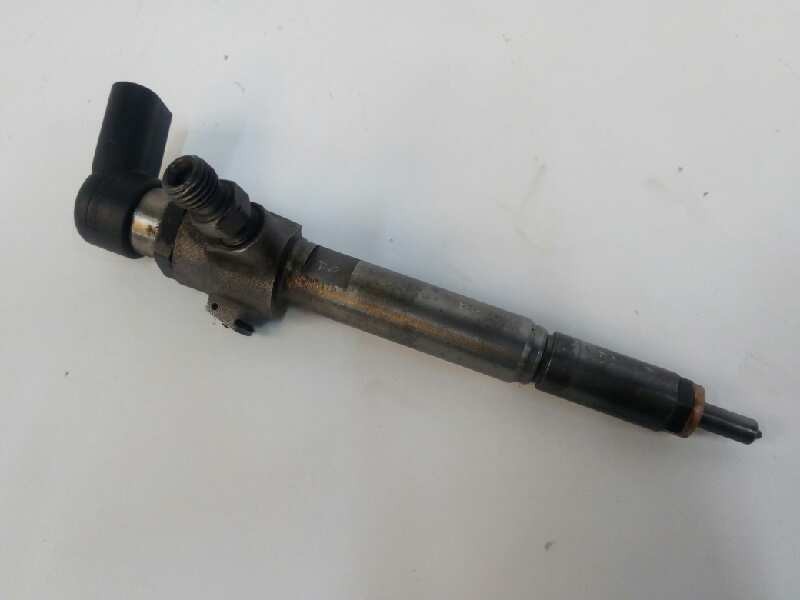 Recambio de inyector para renault megane ii berlina 5p luxe privilege referencia OEM IAM H8200204788  