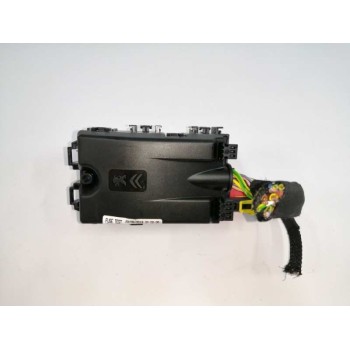 Recambio de caja reles / fusibles para peugeot 308 1.2 12v e-thp referencia OEM IAM 9806192580  