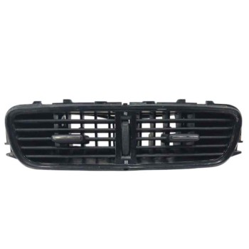 REJILLA AIREADORA 687502204R DELANTERA CENTRAL 