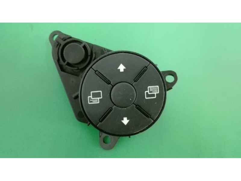 Recambio de mando volante para mercedes-benz clase cls (w219) 320 cdi (219.322) referencia OEM IAM 2308701710 33492701 