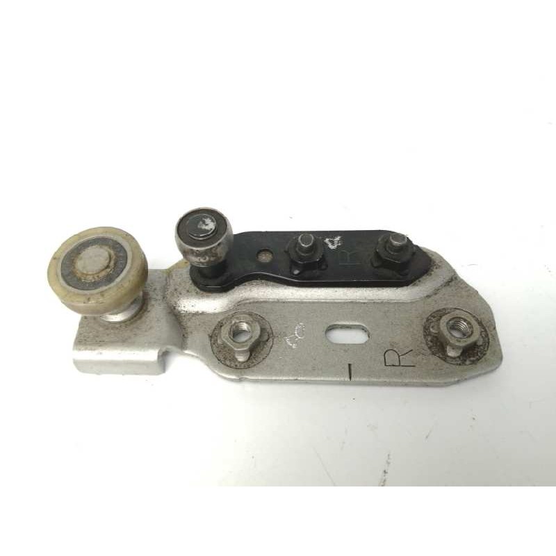 Recambio de soporte / guia puerta corredera para nissan note (e11, ne11) 1.5 dci referencia OEM IAM 82400JX00A SUPERIOR DERECHA 