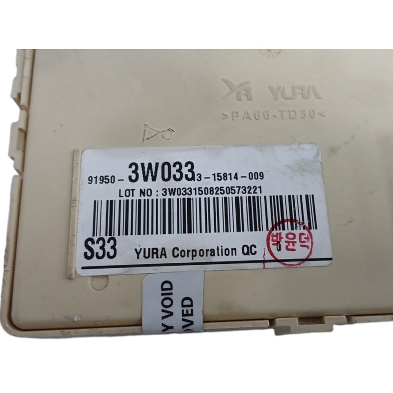 CAJA RELES / FUSIBLES