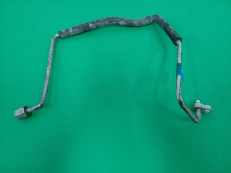 Recambio de tubos aire acondicionado para ssangyong musso 2.9 turbodiesel cat referencia OEM IAM 6864005260  