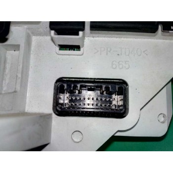 Recambio de cuadro instrumentos para toyota yaris 1.4 turbodiesel cat referencia OEM IAM 838000DJ90 MB4573003702 