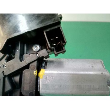 Recambio de motor limpia trasero para toyota yaris 1.4 turbodiesel cat referencia OEM IAM 851300D020F 0390201861 