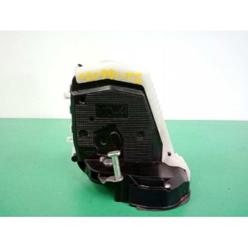 Recambio de cerradura puerta trasera izquierda para toyota yaris 1.4 turbodiesel cat referencia OEM IAM   