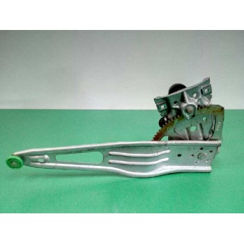 Recambio de elevalunas trasero izquierdo para toyota yaris 1.4 turbodiesel cat referencia OEM IAM TIJERA MANUAL 