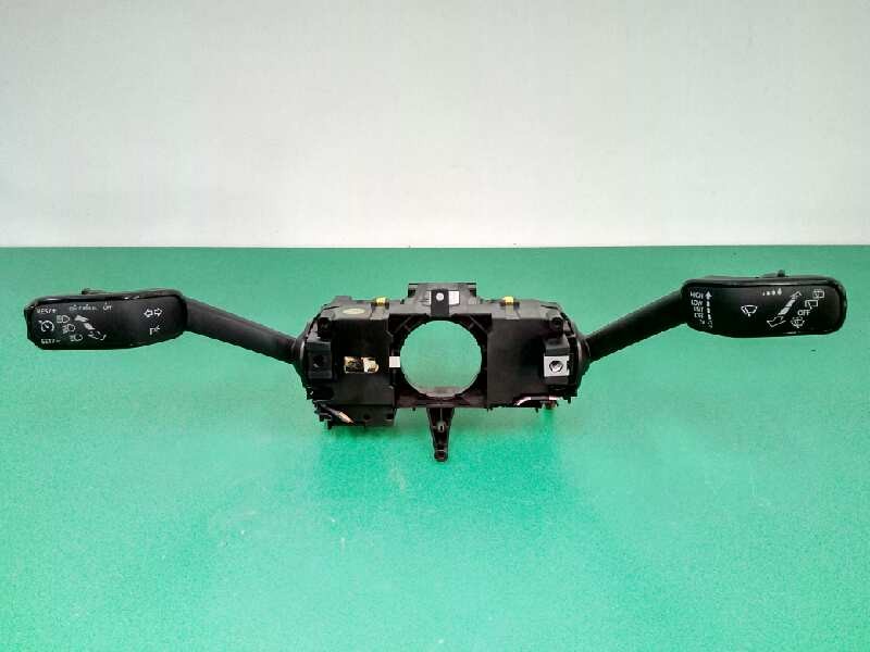Recambio de mando multifuncion para skoda spaceback (5h) ambition referencia OEM IAM 6C6953501B Recambio de mando multifuncion para skoda spaceback (5h) ambition referencia OEM IAM 6C6953501B