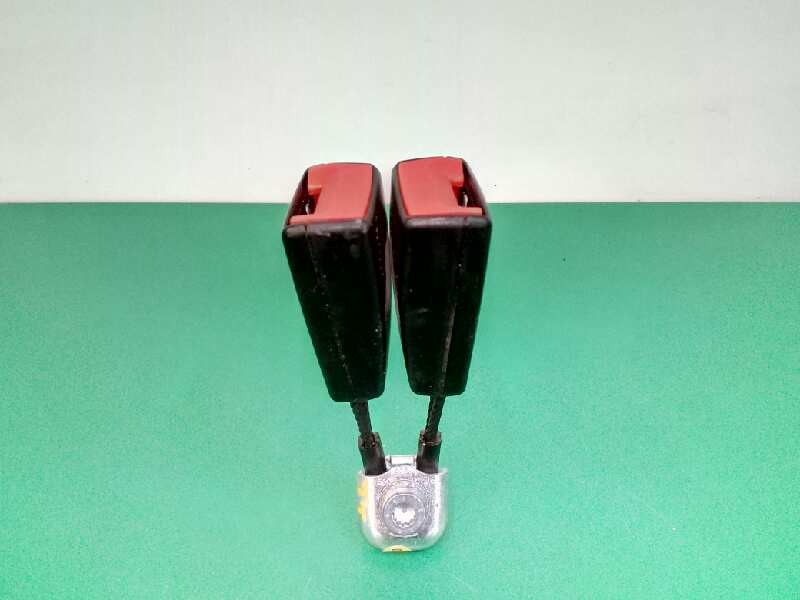 Recambio de enganche cinturon izquierdo para skoda spaceback (5h) ambition referencia OEM IAM 5JA857488 TRASERO Recambio de enganche cinturon izquierdo para skoda spaceback (5h) ambition referencia OEM IAM 5JA857488 TRASERO