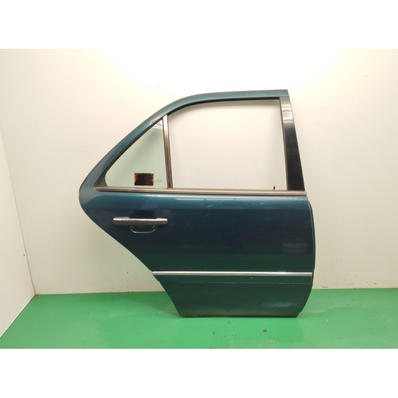 Recambio de puerta trasera derecha para mercedes-benz clase c (w202) berlina 180 (202.018) referencia OEM IAM   