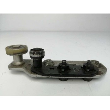 Recambio de soporte / guia puerta corredera para nissan note (e11, ne11) 1.5 dci referencia OEM IAM 82401JX00A SUPERIOR IZQUIERD