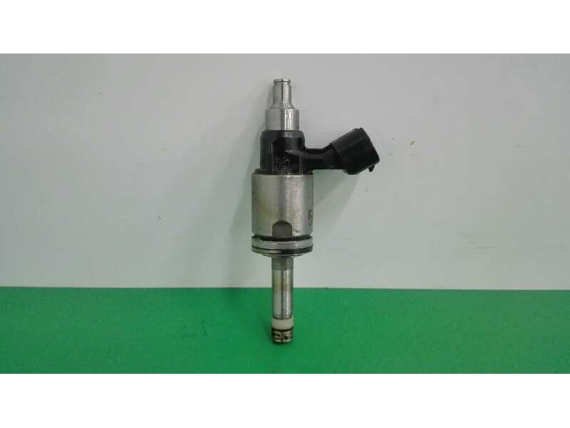 Recambio de inyector para subaru xv (g5) 2.0 cat referencia OEM IAM 16611AA930  