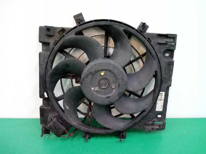 Recambio de electroventilador radiador aire acondicionado para opel zafira b enjoy referencia OEM IAM 13147279 13132559 