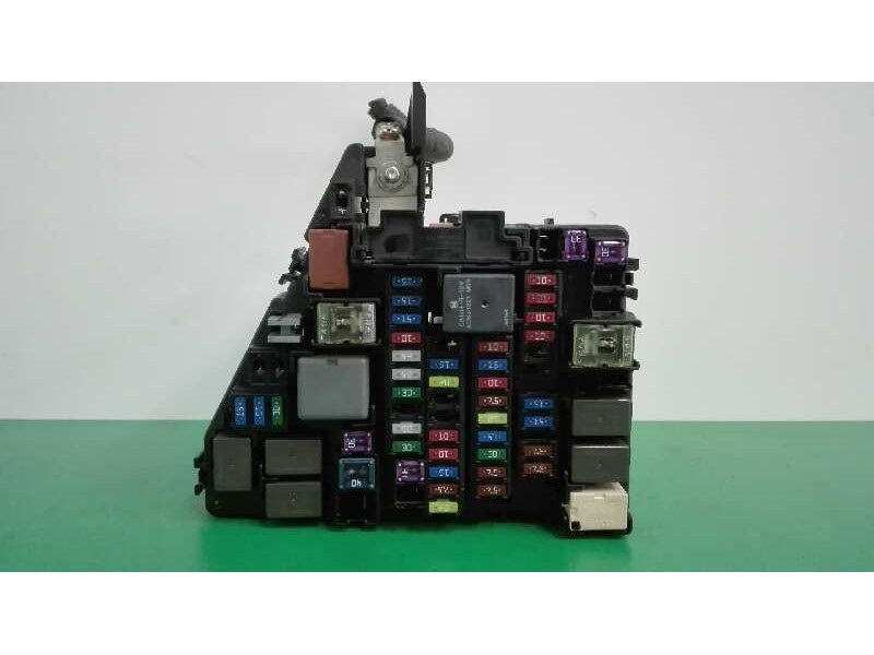 Recambio de caja reles / fusibles para subaru xv (g5) 2.0 cat referencia OEM IAM MB008901B  