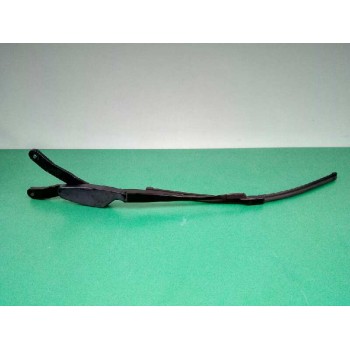 BRAZO LIMPIA DELANTERO DERECHO A2078200944 