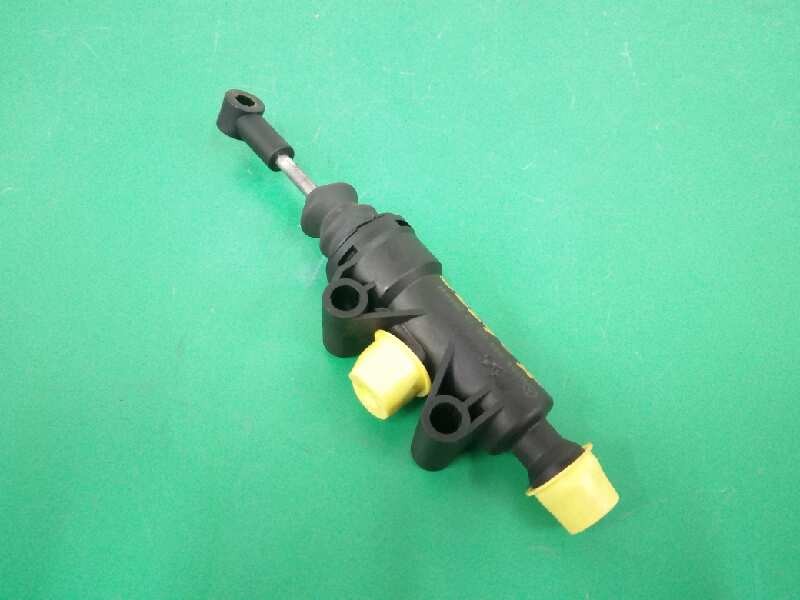 Recambio de bomba embrague para mercedes-benz clase c (w204) coupe c 220 cdi blueefficiency (204.302) referencia OEM IAM A204290