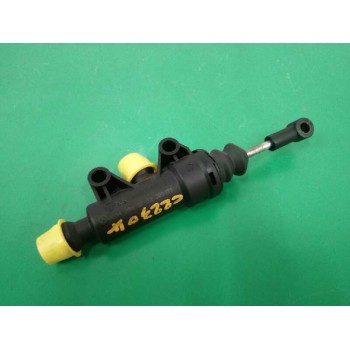 Recambio de bomba embrague para mercedes-benz clase c (w204) coupe c 220 cdi blueefficiency (204.302) referencia OEM IAM A204290