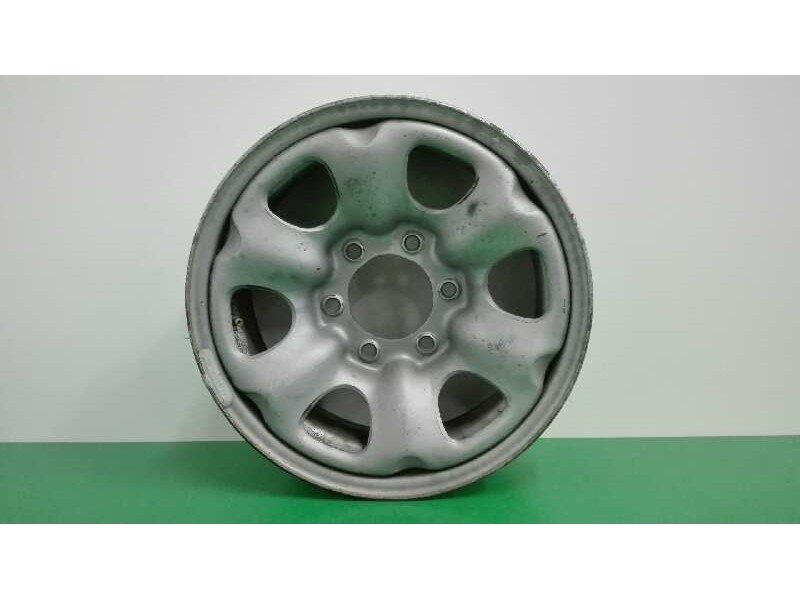 Recambio de llanta para nissan terrano/terrano.ii (r20) comfort referencia OEM IAM 403000X801 R16 22160033