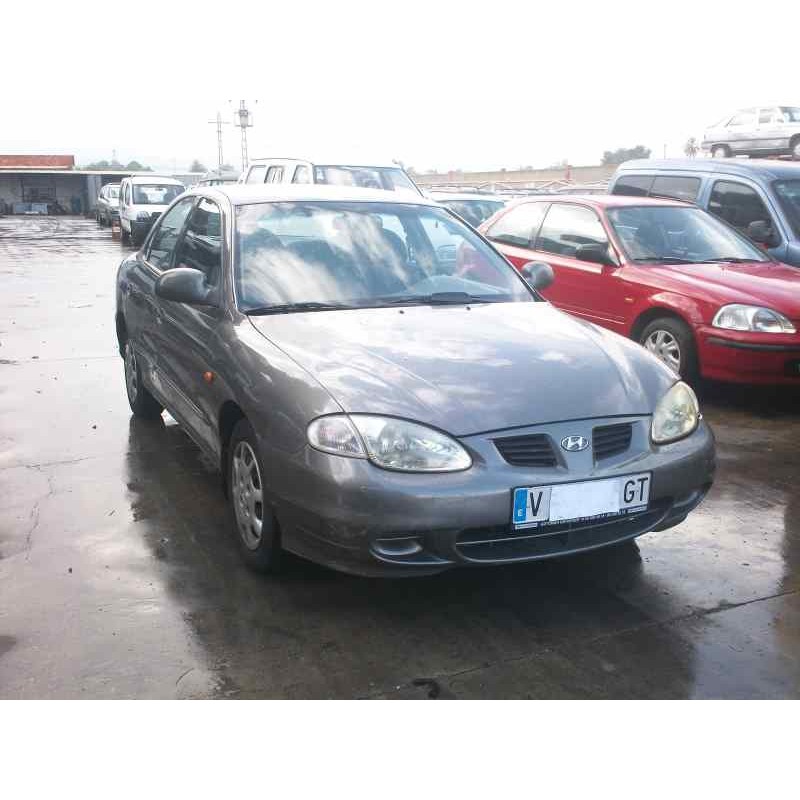 hyundai lantra berlina (rd) del año 1999