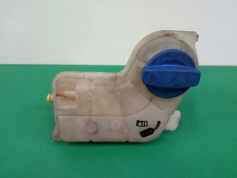 Recambio de deposito expansion para audi a4 berlina (8e) 2.0 referencia OEM IAM 8E0121403  