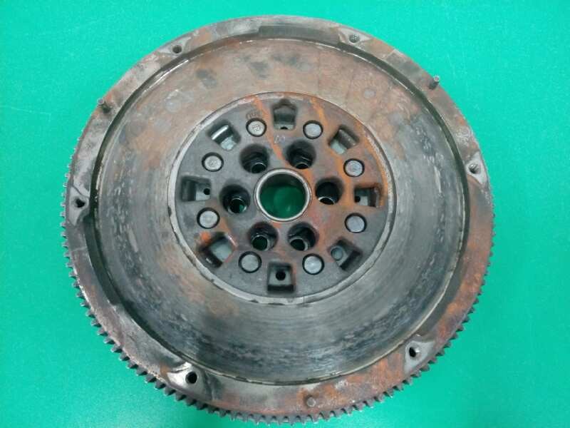 Recambio de volante motor para audi q3 (8ug) 2.0 16v tdi referencia OEM IAM Recambio de volante motor para audi q3 (8ug) 2.0 16v tdi referencia OEM IAM