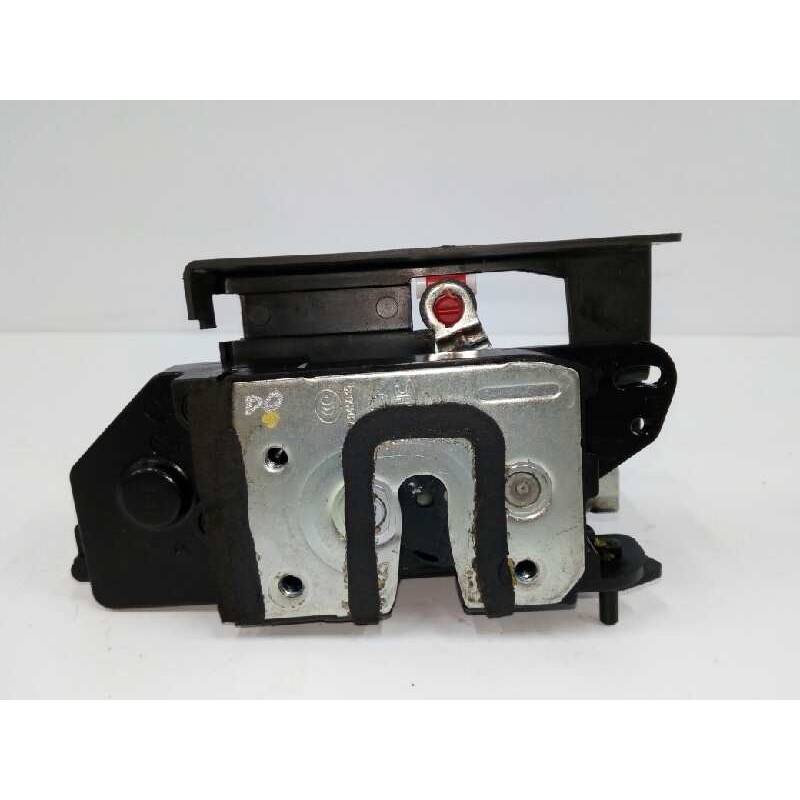 Recambio de cerradura puerta trasera derecha para ssangyong rodius ii 2.0 xdi referencia OEM IAM   