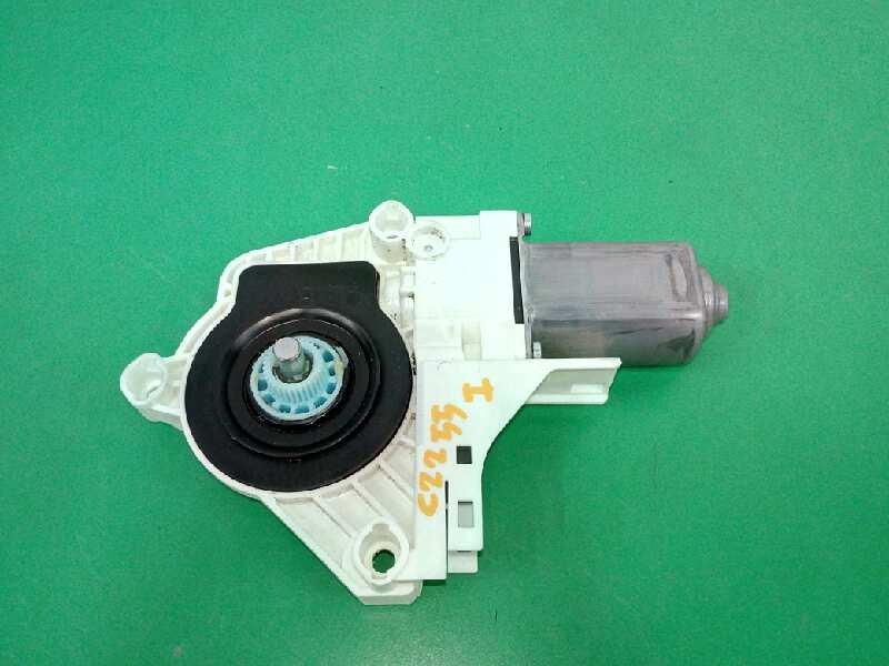 Recambio de motor elevalunas delantero izquierdo para audi q3 (8ug) 2.0 16v tdi referencia OEM IAM 8K0959801B  