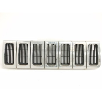 Recambio de rejilla delantera para jeep gr.cherokee (zj)/(z) 2.5 turbodiesel referencia OEM IAM 55235305  