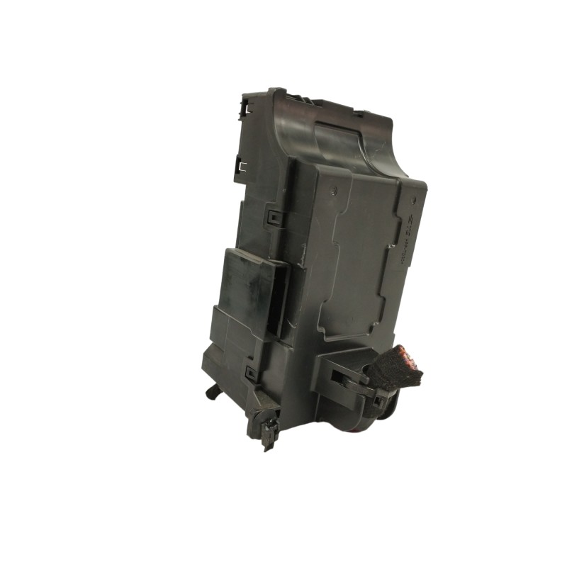 CAJA RELES / FUSIBLES