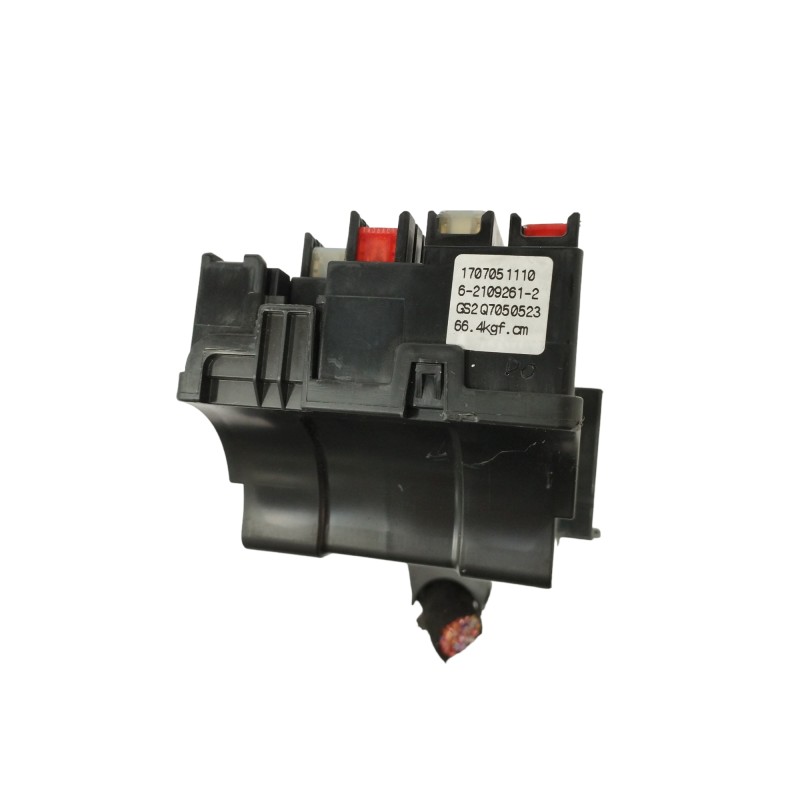 CAJA RELES / FUSIBLES