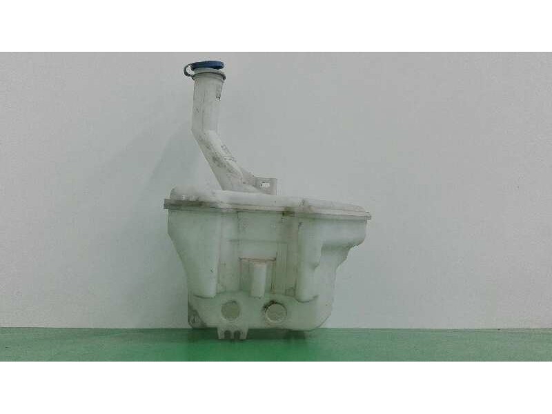 Recambio de deposito limpia para toyota yaris 1.4 turbodiesel cat referencia OEM IAM 853100D060  