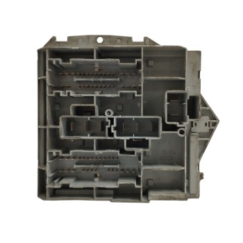Recambio de caja reles / fusibles para fiat bravo (198) 1.9 8v jtd cat referencia OEM IAM 51775688  
