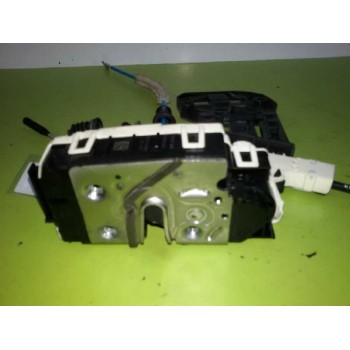 CERRADURA PUERTA TRASERA DERECHA A2047302835 