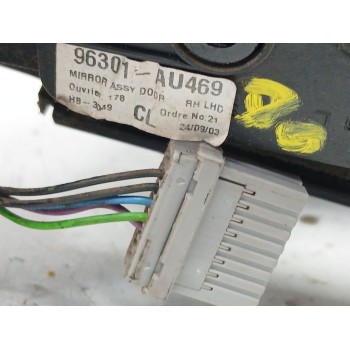 Recambio de retrovisor derecho para nissan primera hatchback (p12) 1.6 referencia OEM IAM 96301AU469  